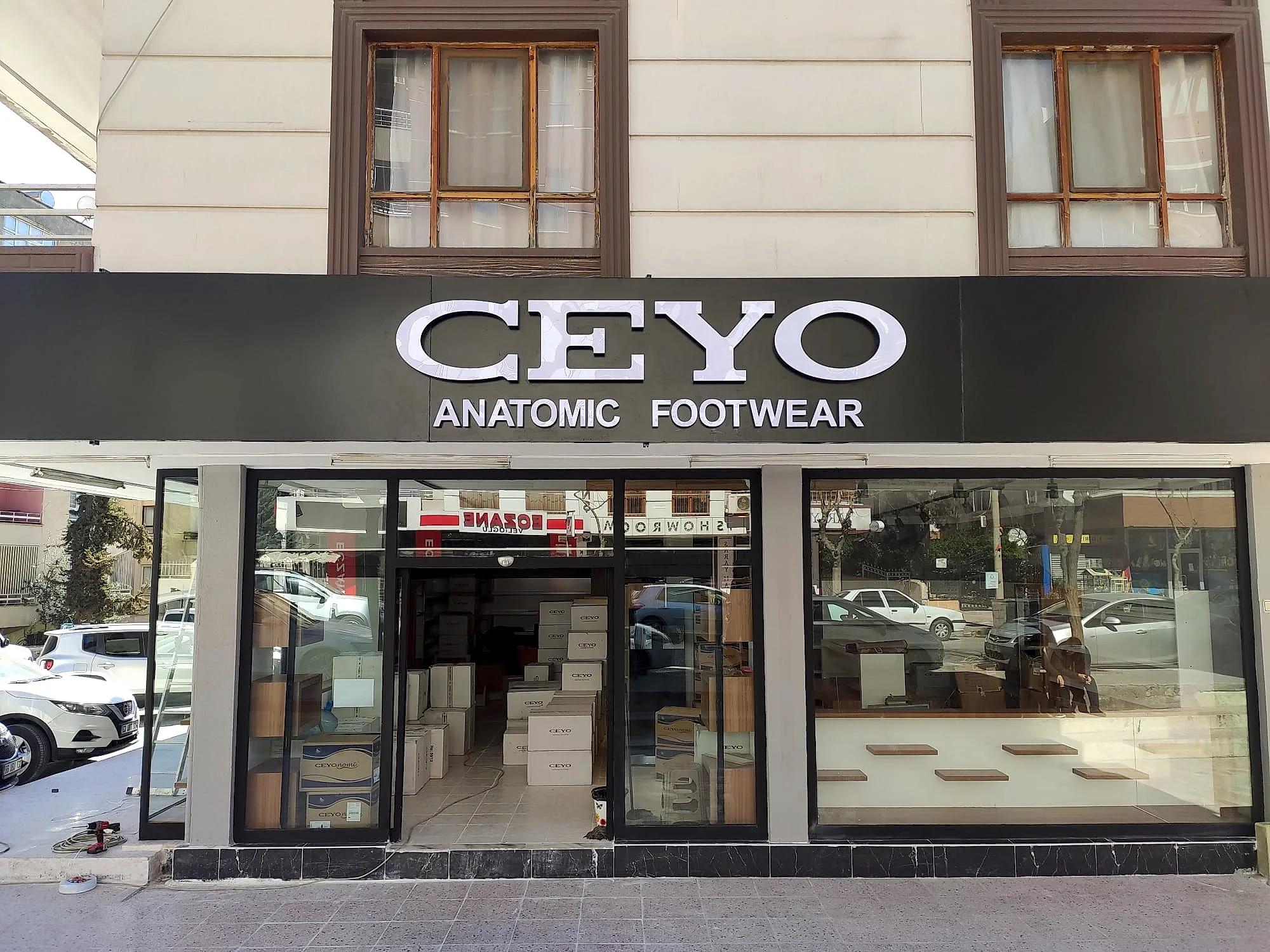 Ceyo — Işık Patlaması (Kutu Harf)