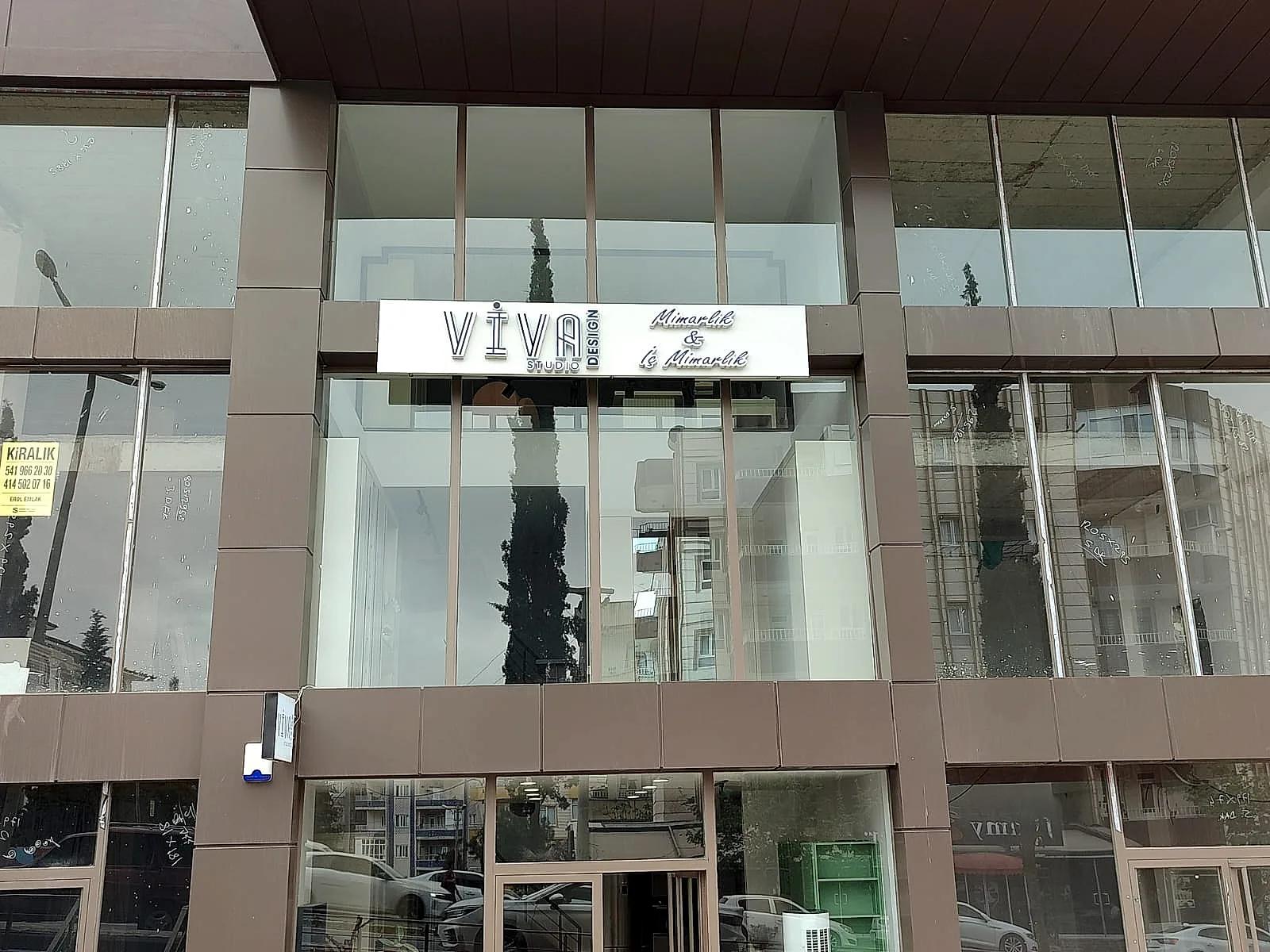 Viva Studio — Light Box