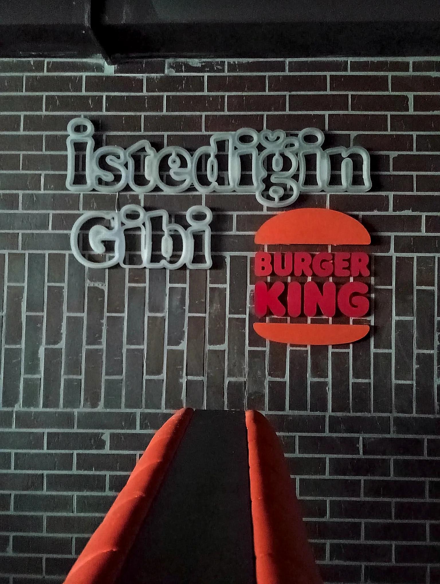 Burger King — Neon Tabela