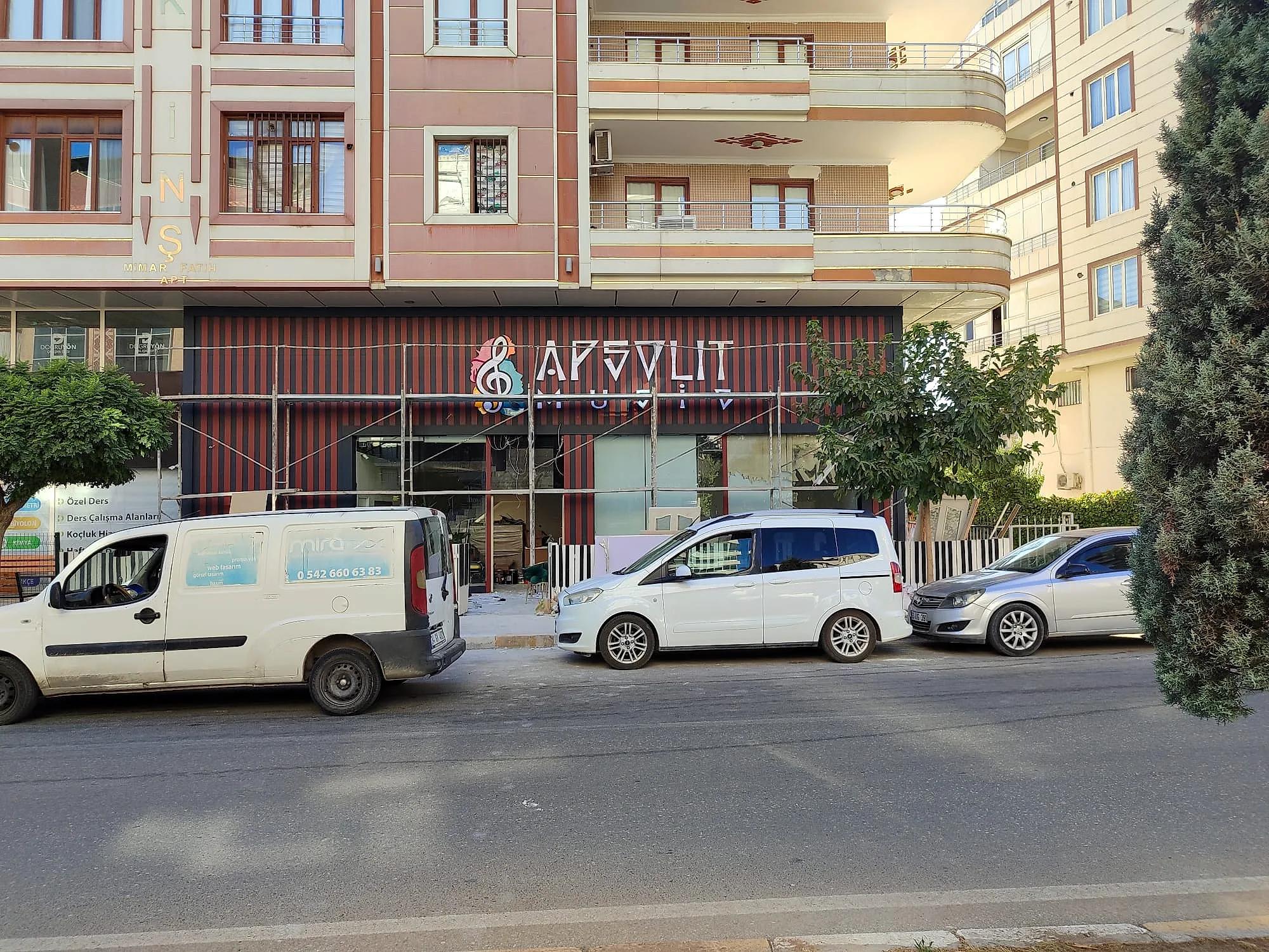 Kompozit Kutu Harf uygulaması: Arsavlit Müzik Kompozit Kutu Harf Montaj