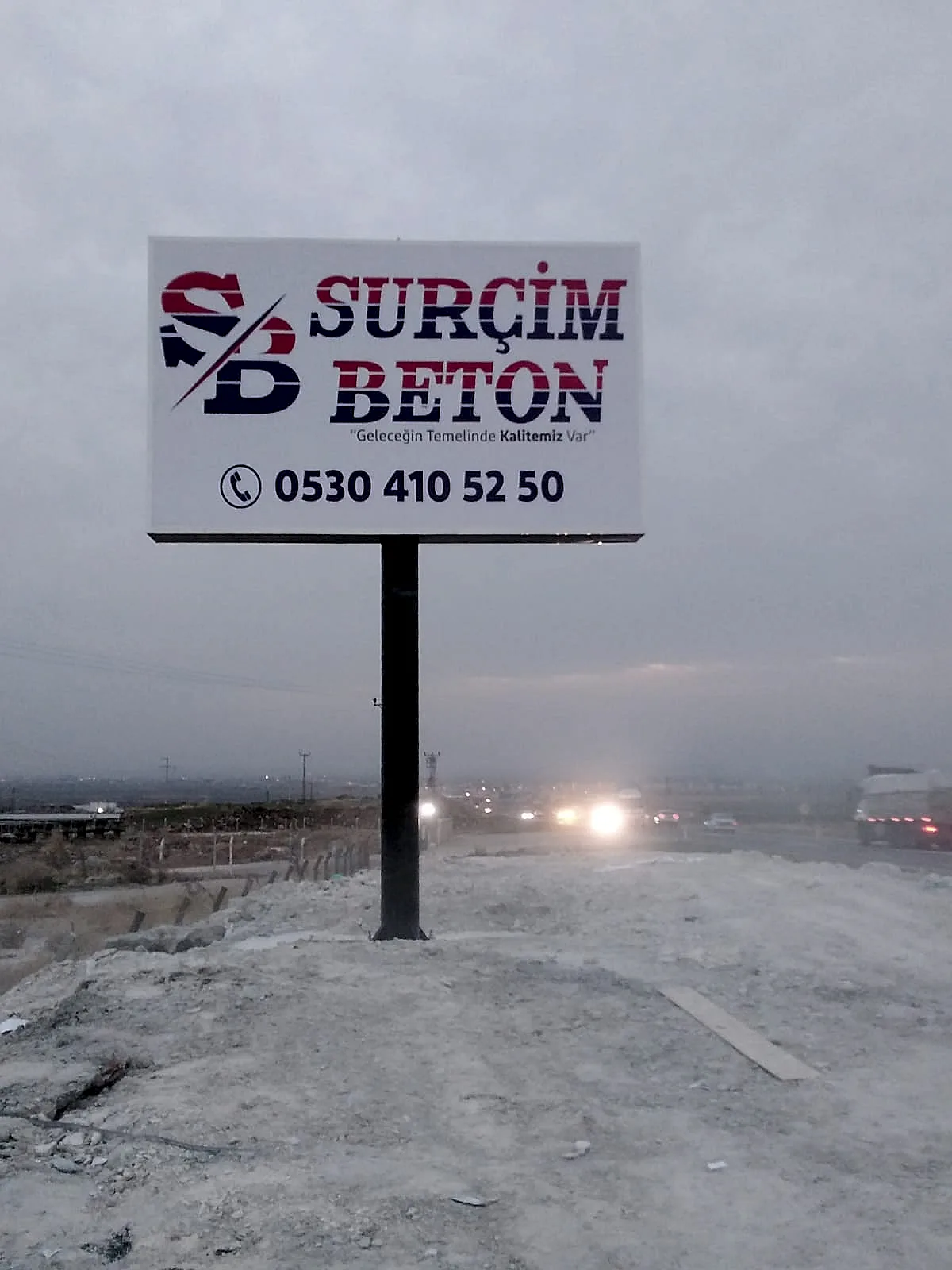 Sürçim Beton — Totem / Pylon